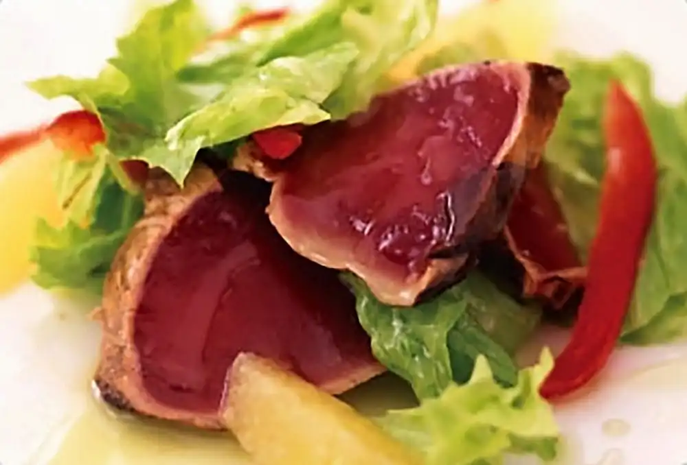 かつおとグレープフルーツのサラダ