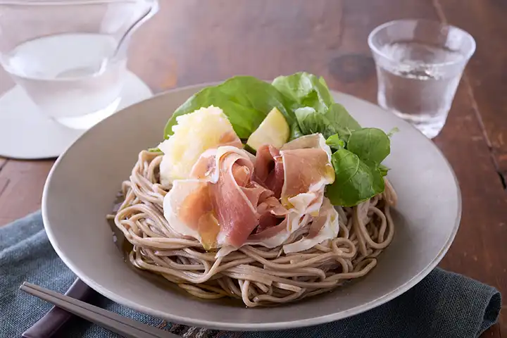 生ハムのおろしぶっかけそば