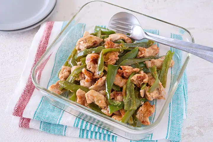 ピーマンと豚肉のピリ辛レンチンおかず