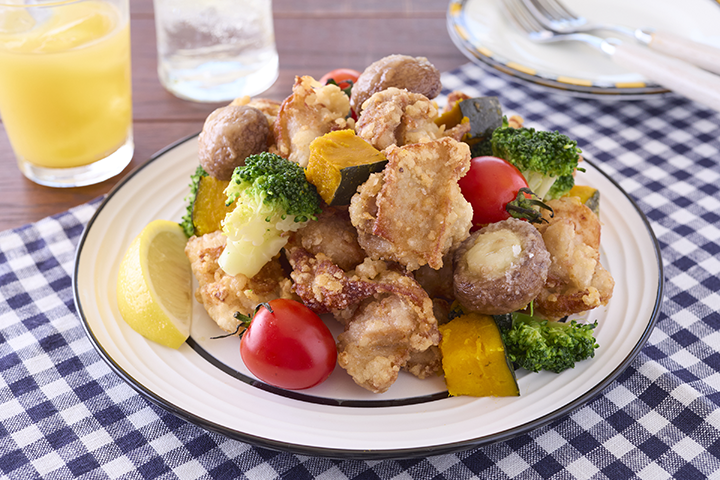 野菜と一緒にから揚げマウンテン