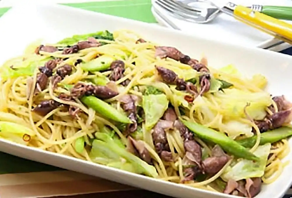 ホタルイカと春野菜のパスタ