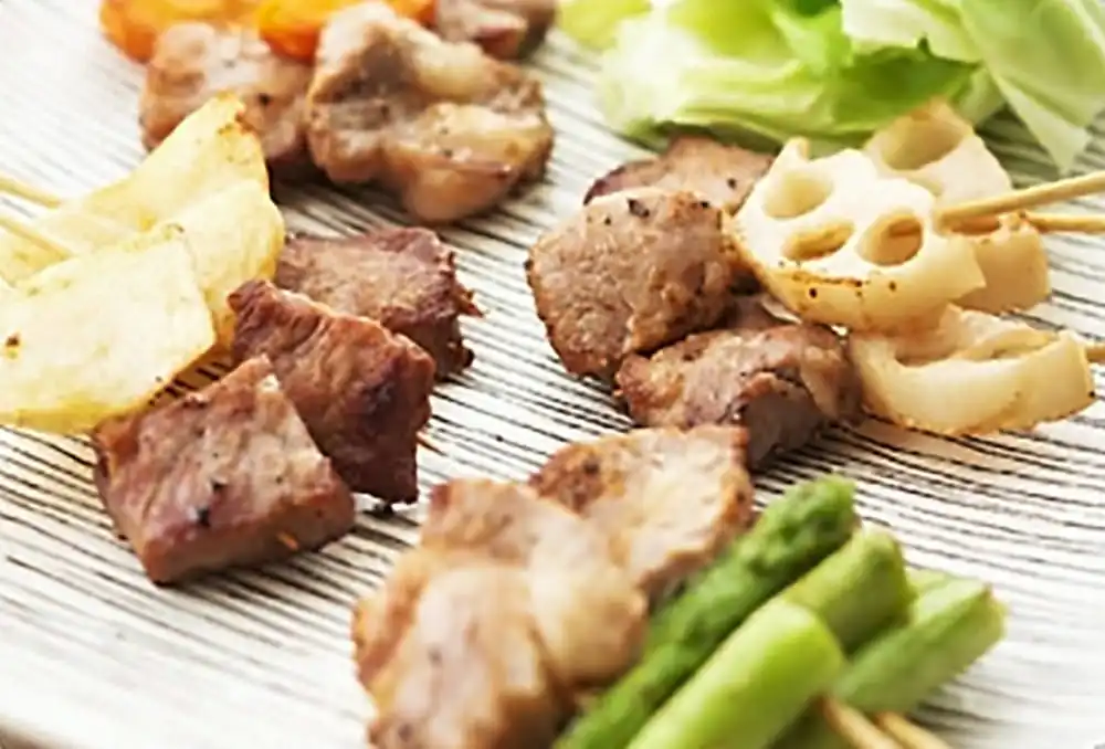 豚肉と彩どり野菜のお好み揚げ