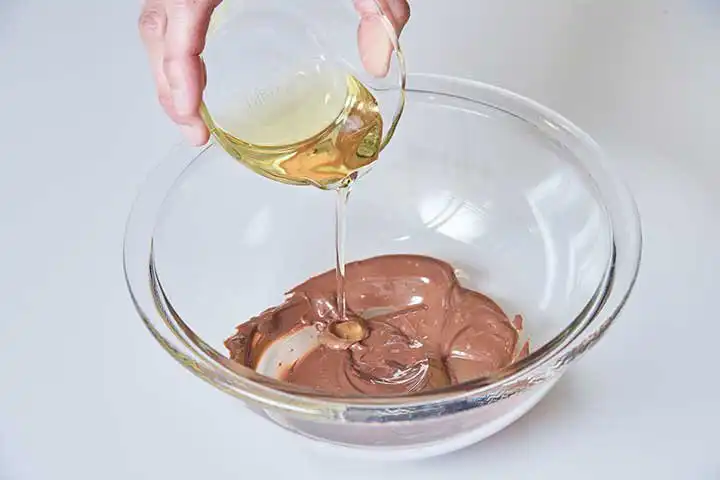 ナッツ入りレンチンブラウニー