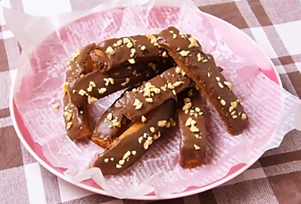 パンの耳のサクサク揚げチョコ