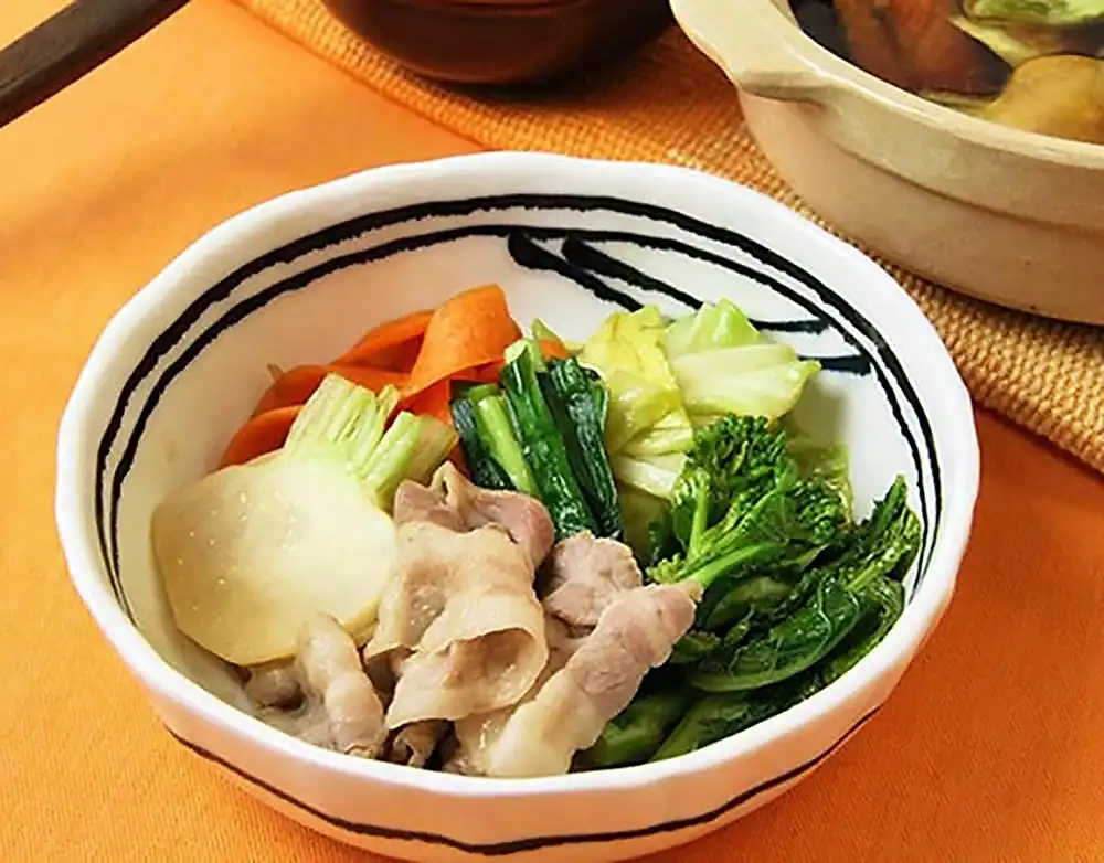 春野菜と豚しゃぶのごま油鍋