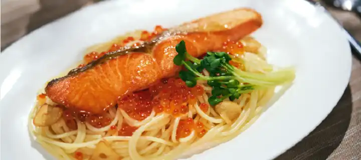秋鮭といくらのはらこパスタ