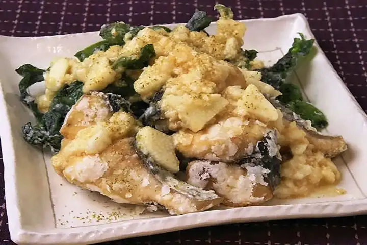 さわらとわかめのから揚げ 山椒風味